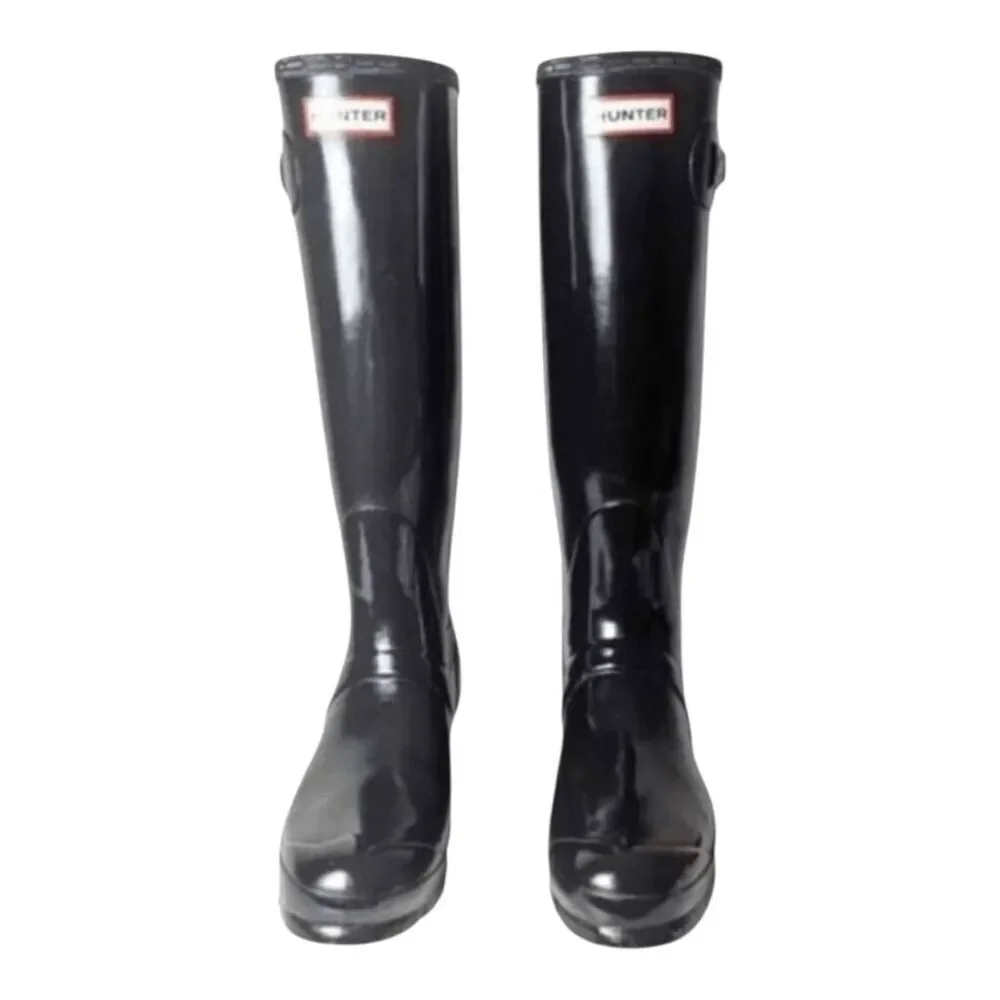 HUNTER Original Tall Gloss Rain Boot In Black Size M8/W9